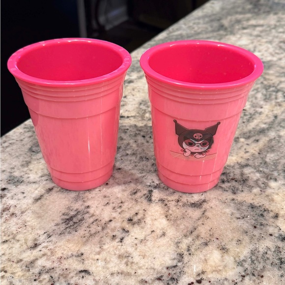 Set of 2 pink cups 1 is kuromi reusable Pink Party Cups - Picture 2 of 5
